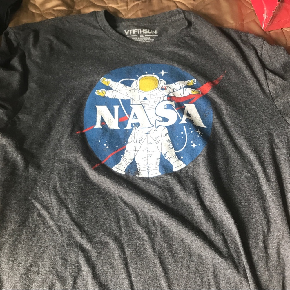 NASA T (XL)